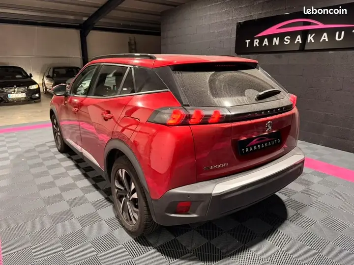 Peugeot 2008 2020 photo 3
