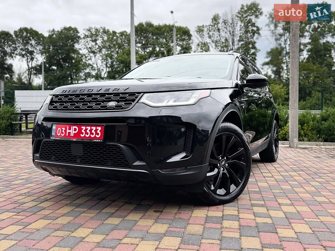 Land Rover Discovery Sport 2023 photo 2