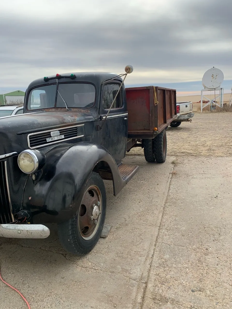 Ford Two Ton 1941 photo 2
