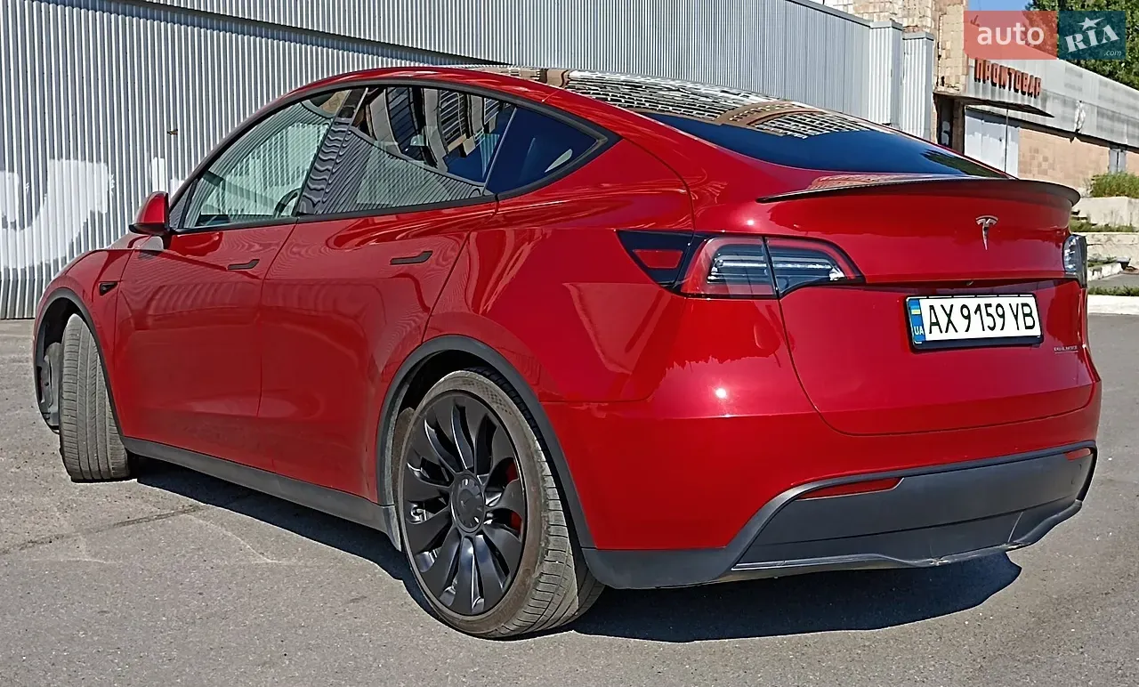 Tesla Model Y 2023 photo 5