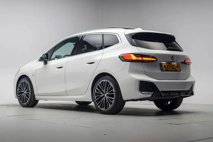 BMW 2 Series Active Tourer 2023 photo 3