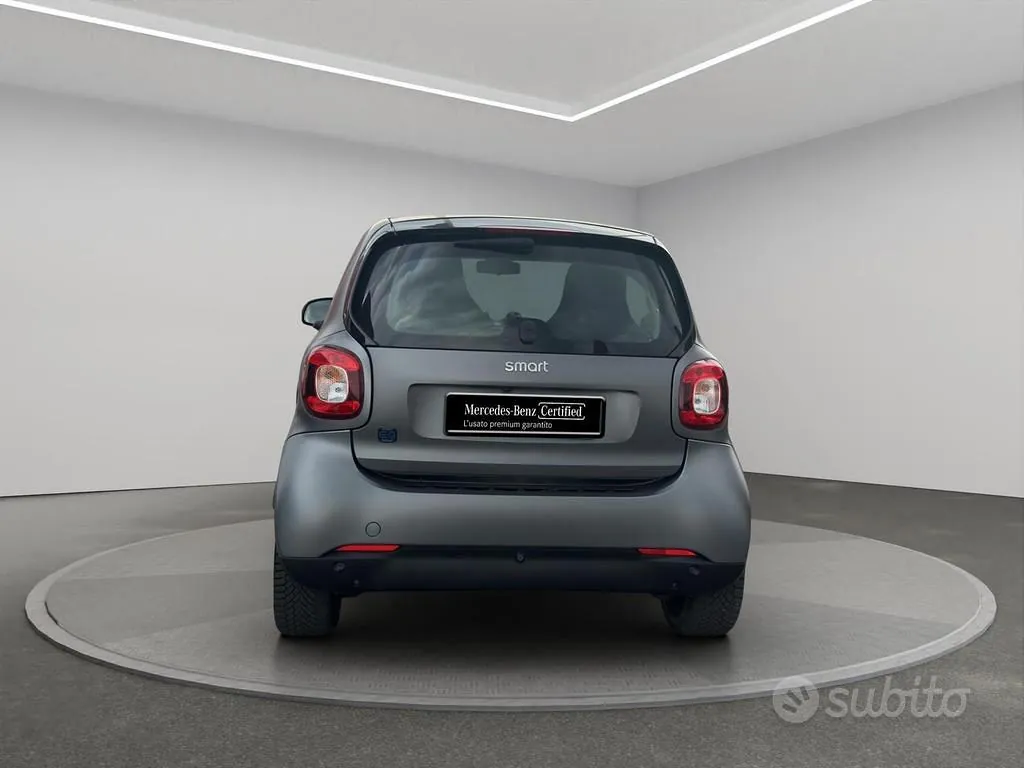 Smart Fortwo 2022 photo 4