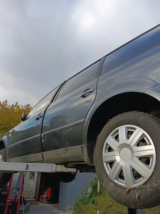 Volkswagen Passat 1999 photo 2