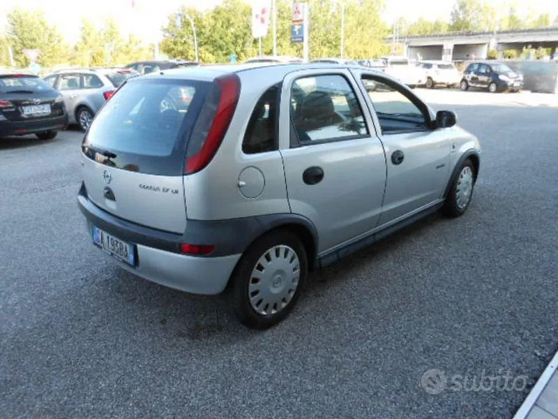 Opel Corsa 2002 photo 2