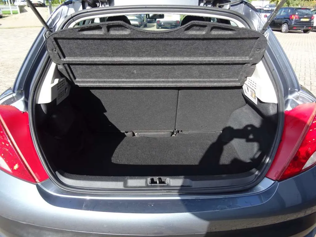 Peugeot 207 2009 photo 3