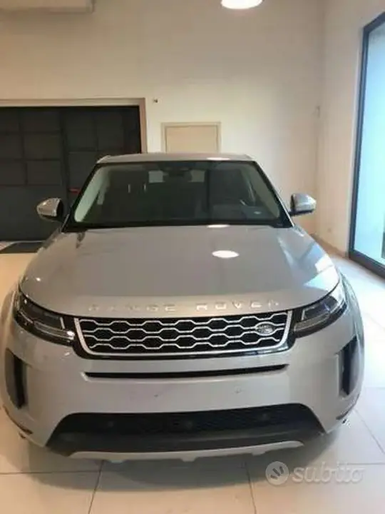 Land Rover Evoque 2020 photo 2