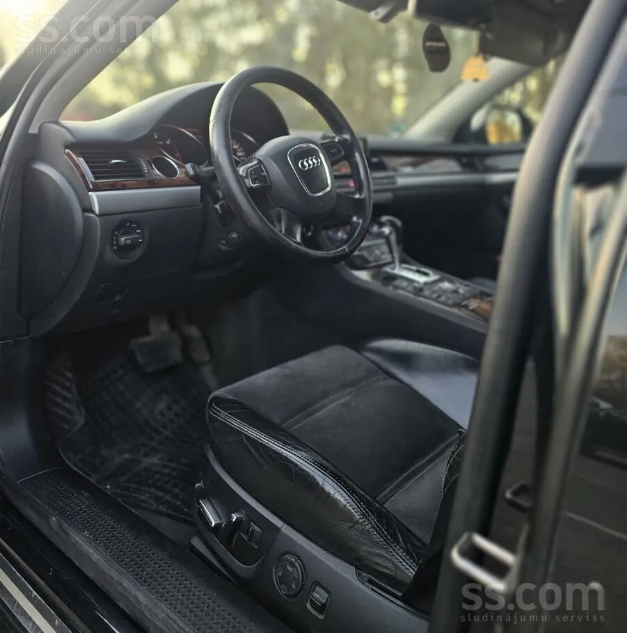 Audi A8 2008 photo 5