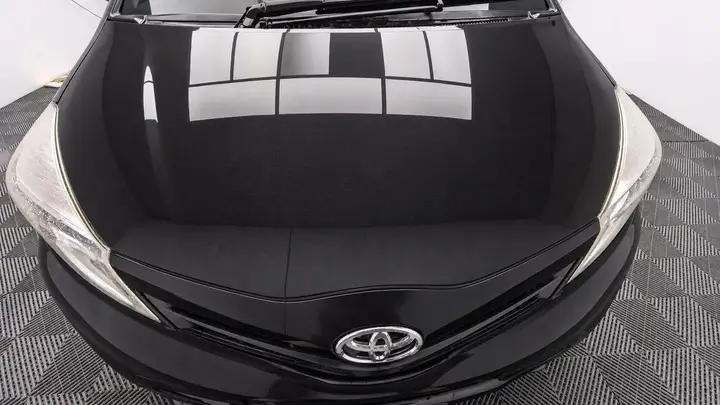 Toyota Yaris 2012 photo 4