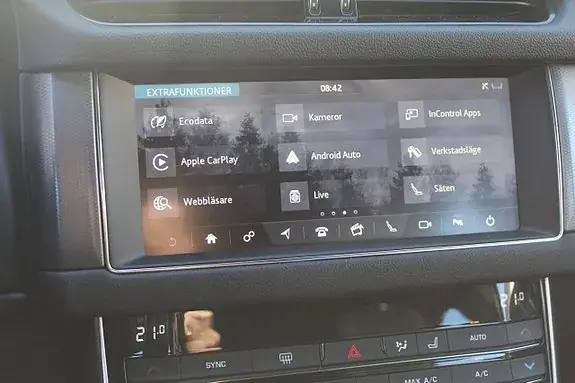 Jaguar Xf 2019 photo 5