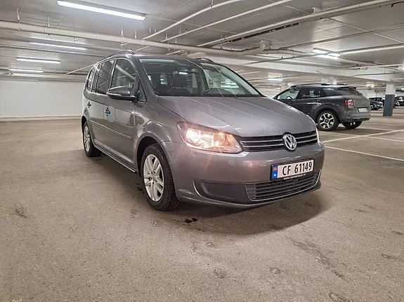 Volkswagen Touran 2012 photo 3