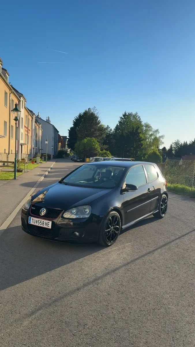 Volkswagen Golf 2004 photo 3