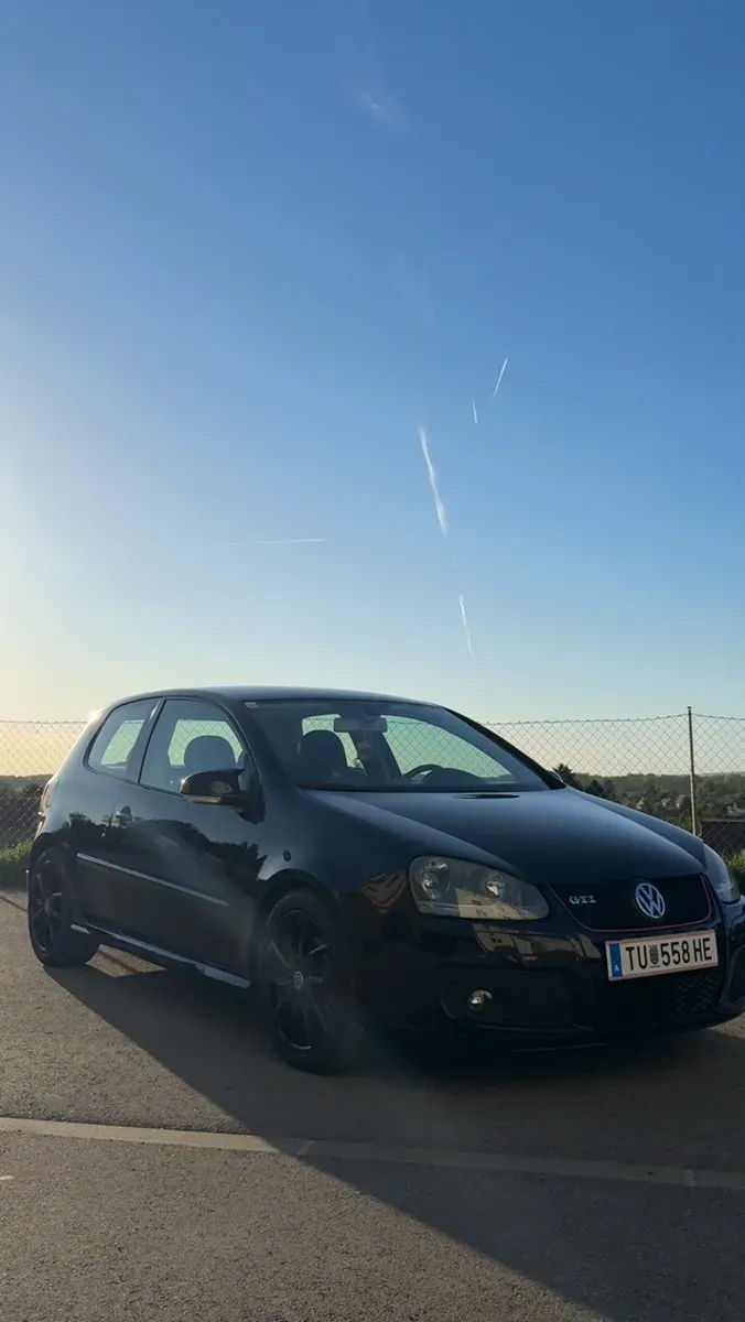 Volkswagen Golf 2004 photo 2