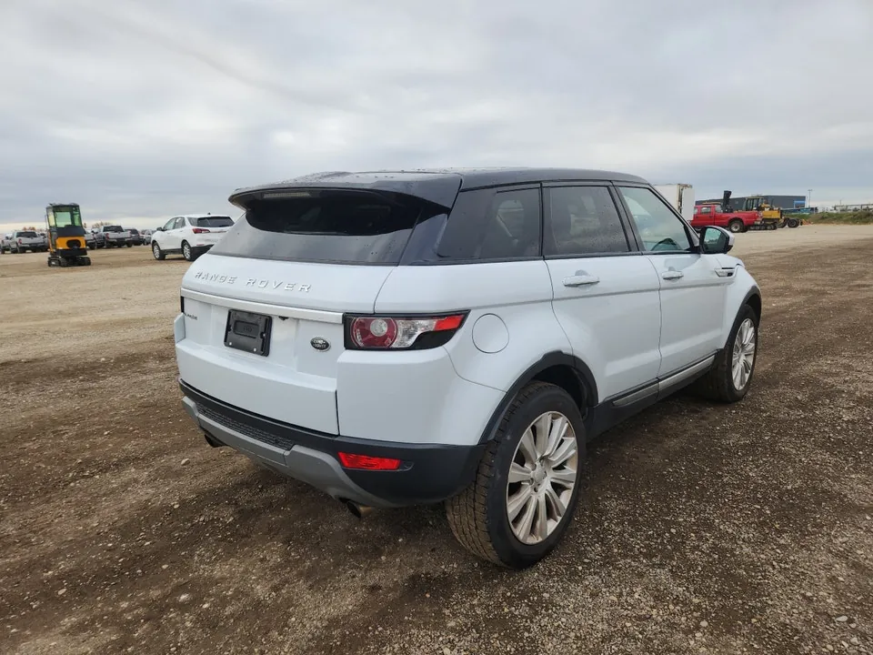 Land Rover Range Rover Evoque 2015 photo 4