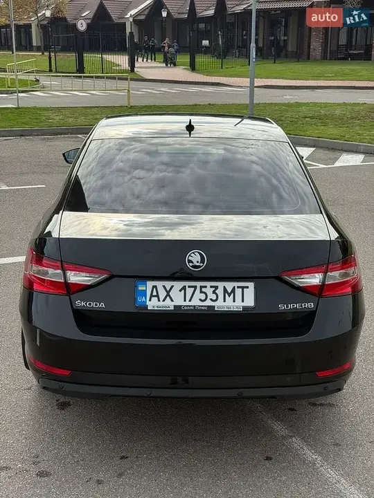 Skoda Superb 2016 photo 4