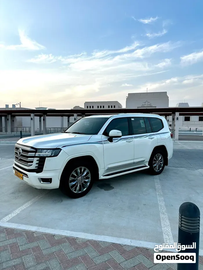 Toyota Land Cruiser 2024 photo 3