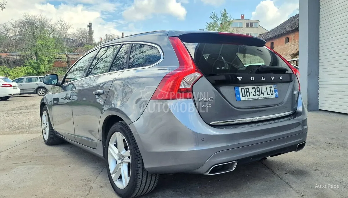 Volvo V60 2015 photo 4