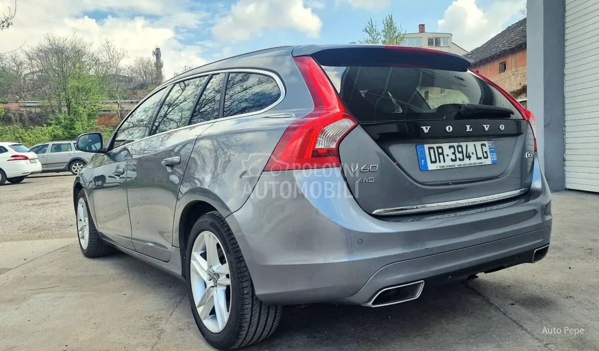 Volvo V60 2015 photo 3