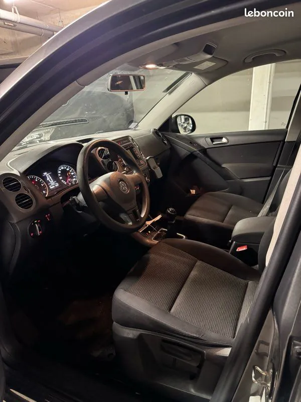 Volkswagen Tiguan 2015 photo 2