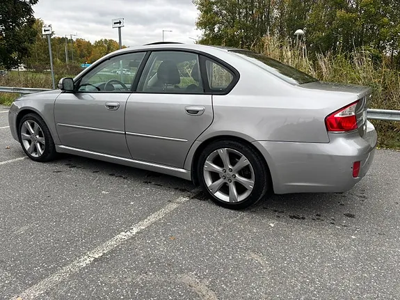 Subaru Legacy 2009 photo 3