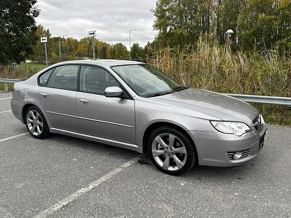 Subaru Legacy 2009 photo 4