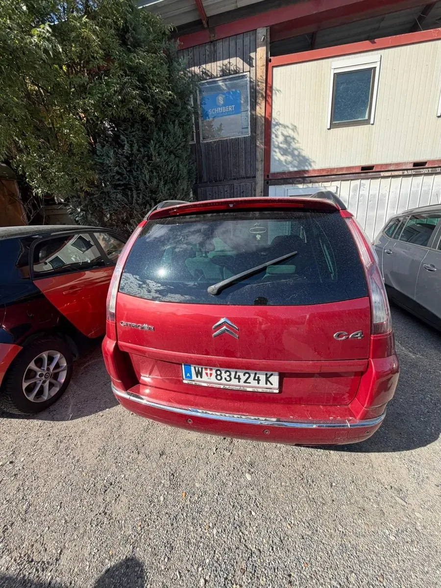 Citroen C4 Picasso 2008 photo 3