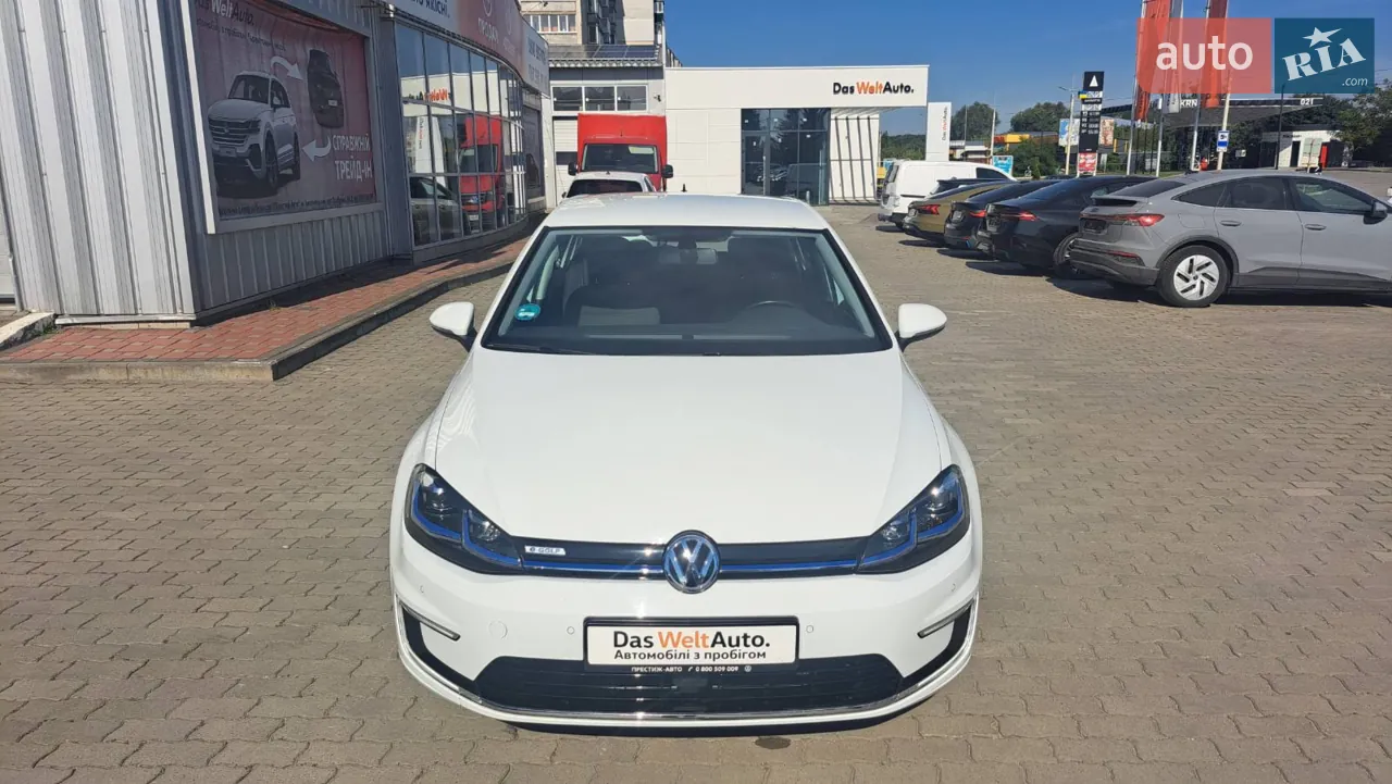 Volkswagen E-Golf 2018 photo 2