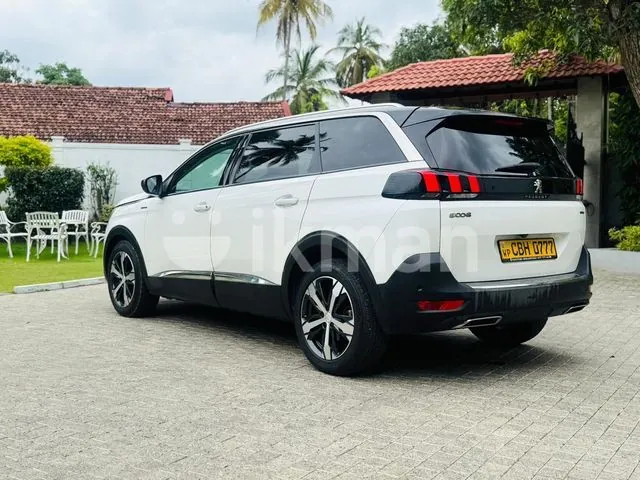 Peugeot 5008 2018 photo 2