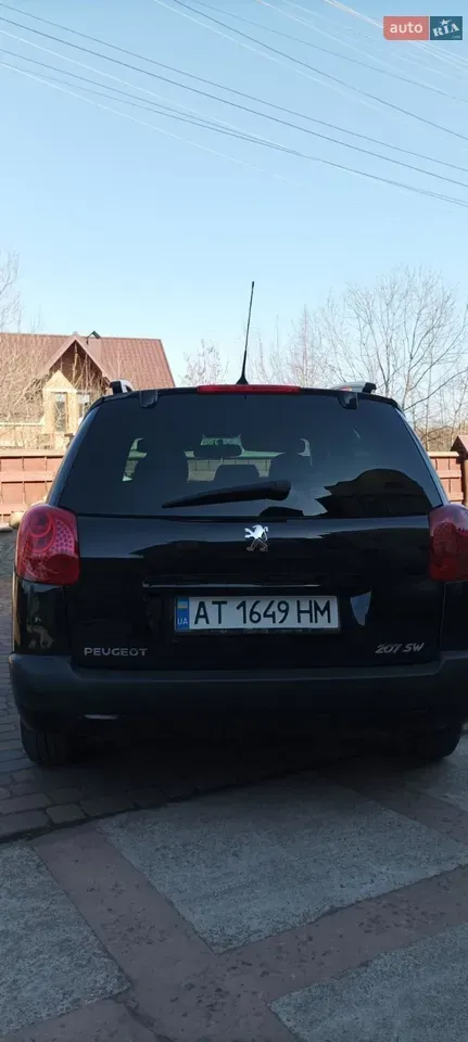 Peugeot 207 2009 photo 4