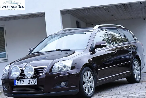 Toyota Avensis 2010 photo 5