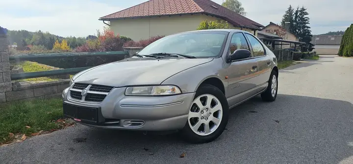 Chrysler Stratus