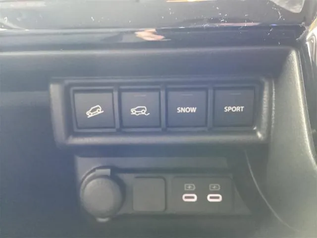 Suzuki Xbee 2026 photo 5