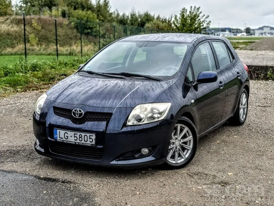 Toyota Auris 2007 photo 2