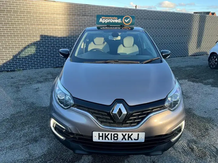 Renault Captur 2018 photo 2