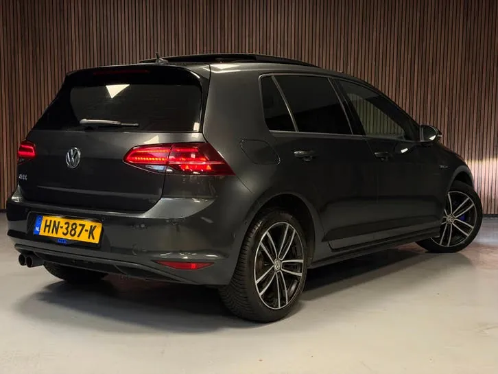 Volkswagen Golf 2015 photo 2