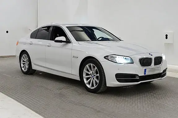 BMW 520D 2014 photo 2