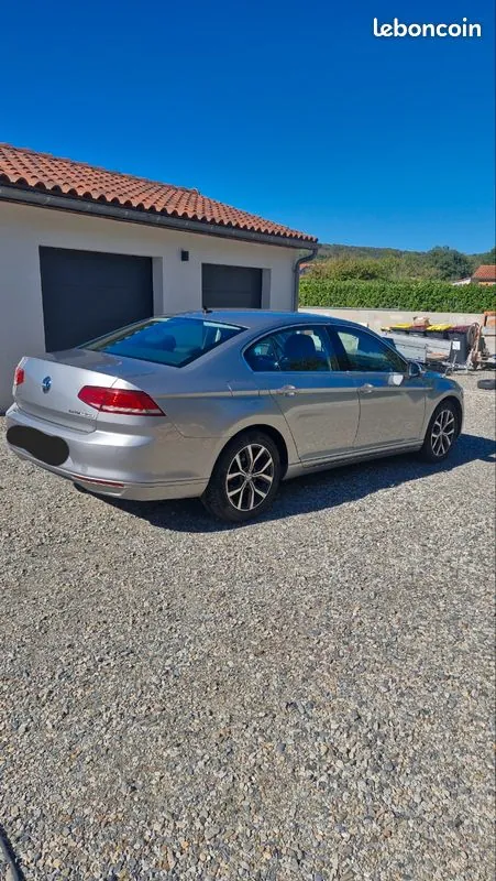 Volkswagen Passat 2017 photo 2
