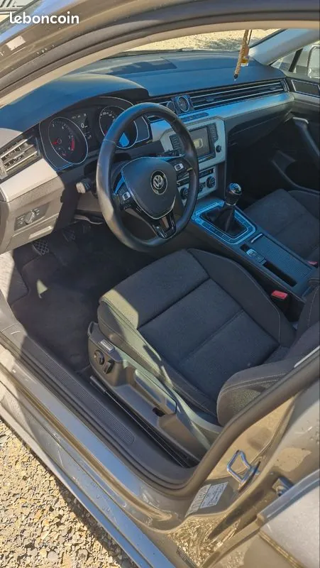 Volkswagen Passat 2017 photo 3