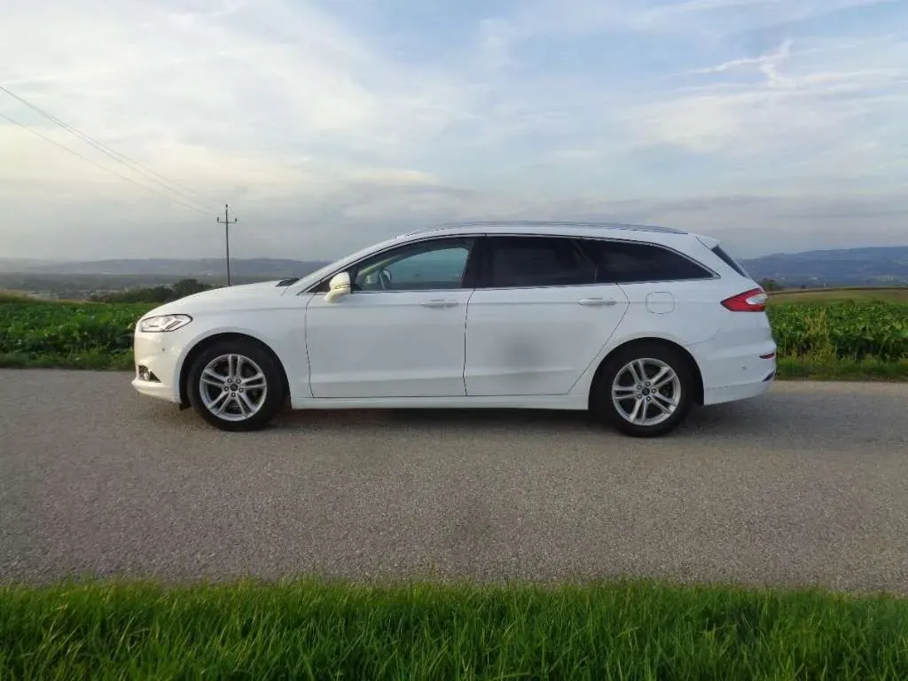 Ford Mondeo 2022 photo 3