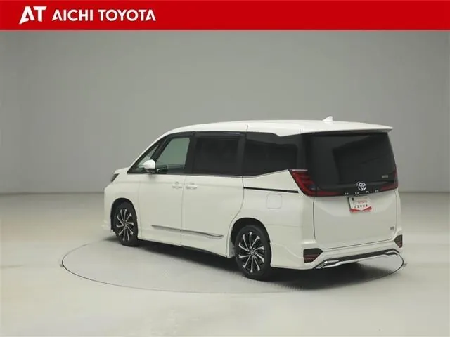 Toyota Corolla Hybrid Sz 2025 photo 4