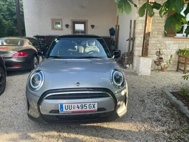 Mini Mini Cooper 2023 photo 3