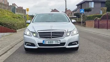 Mercedes-Benz E200
