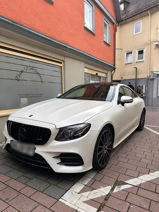 Mercedes-Benz E 400