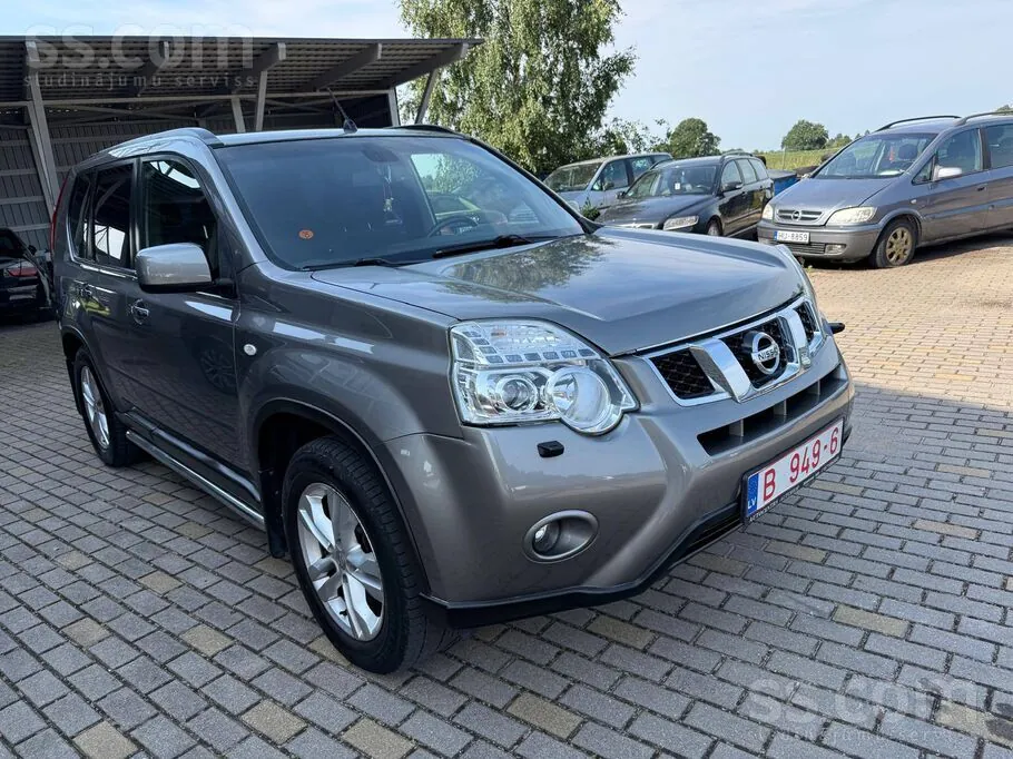 Nissan X-Trail 2012 photo 2