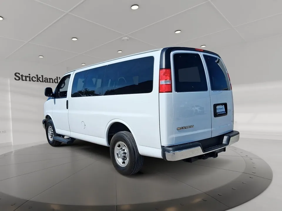 Chevrolet Express 2023 photo 4