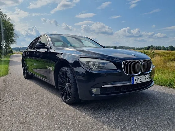 BMW 730