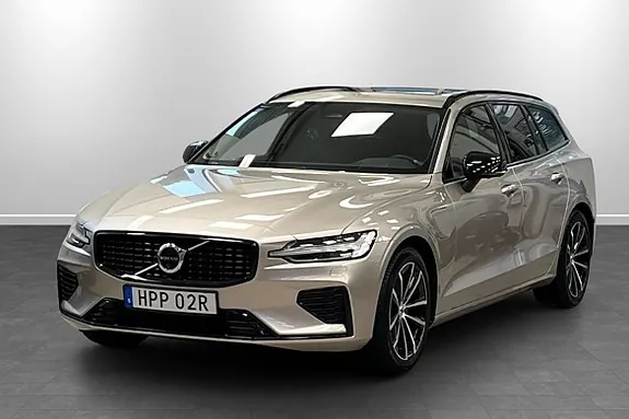 Volvo V60 2024 photo 2