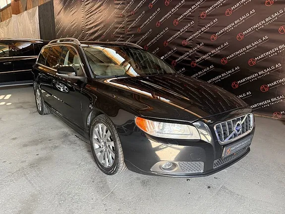 Volvo V70 2012 photo 3