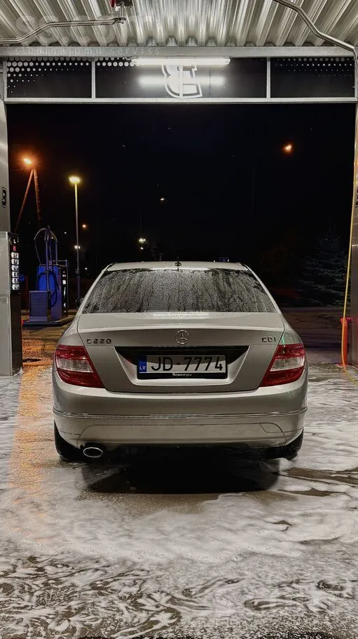 Mercedes-Benz C220 2007 photo 4