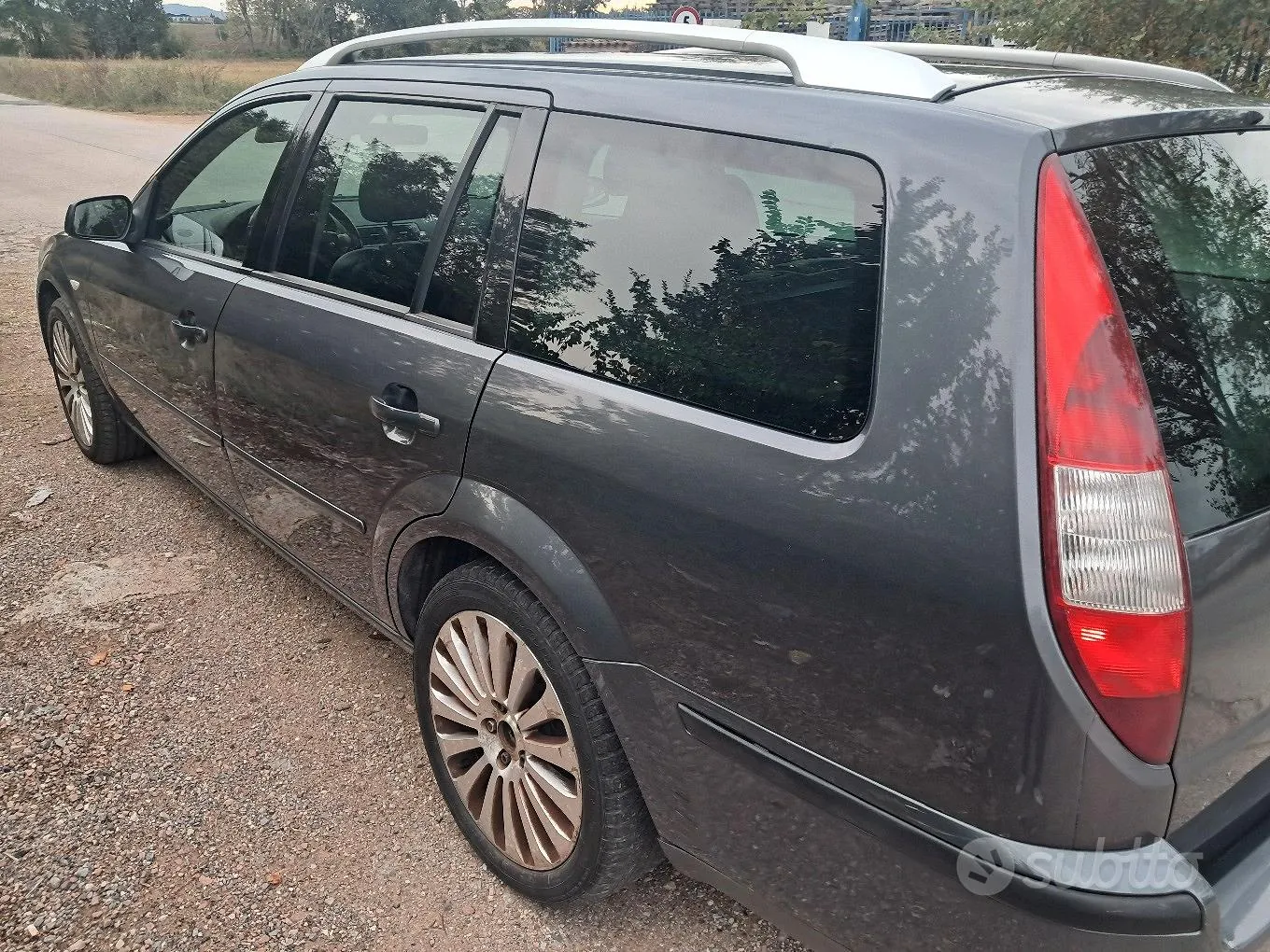 Ford Mondeo 2004 photo 2