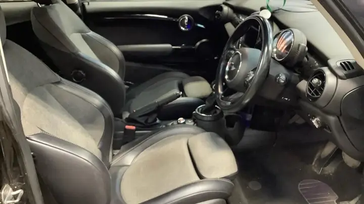 Mini Hatch 2016 photo 2